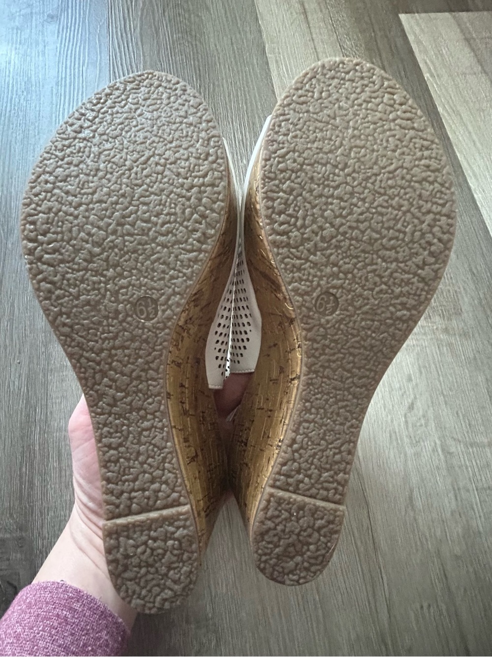 Toetos White Cork Wedge Sandals with Ankle Strap - Picture 7 of 9
